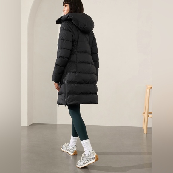 Athleta Downtown Puffer Parka // Black - Picture 2 of 15